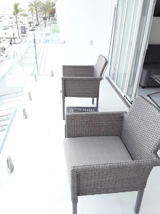 Apartament Front Port Line Sleeps 6 Marbella Zewnętrze zdjęcie