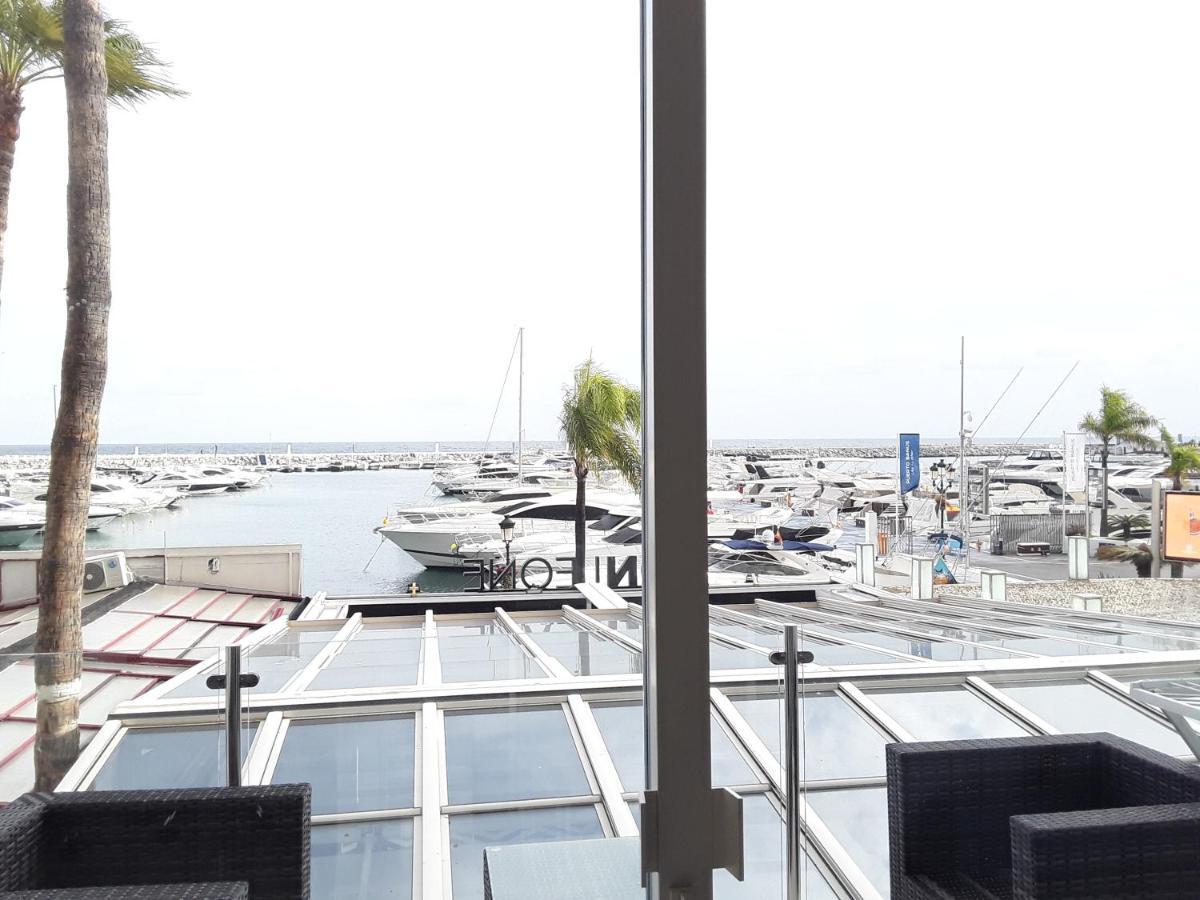 Apartament Front Port Line Sleeps 6 Marbella Zewnętrze zdjęcie