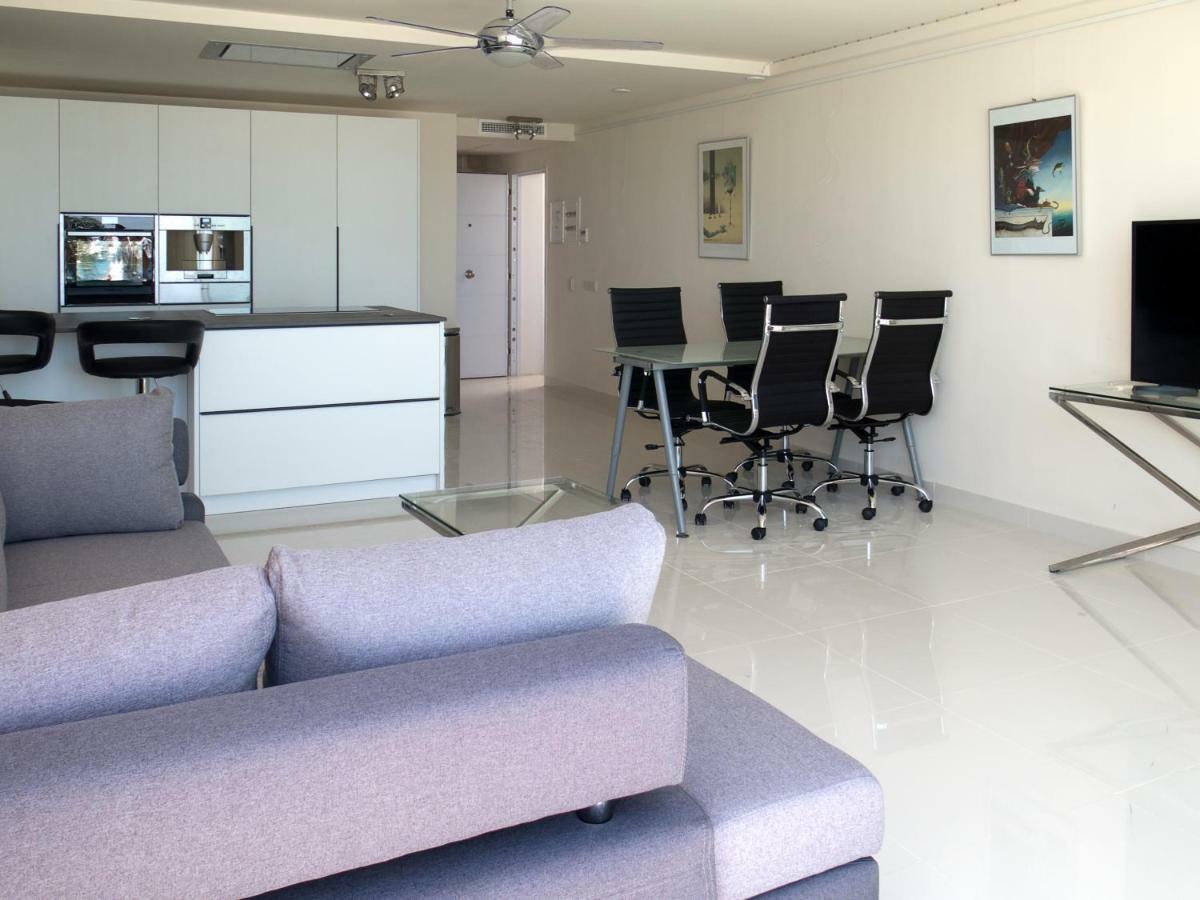 Apartament Front Port Line Sleeps 6 Marbella Zewnętrze zdjęcie