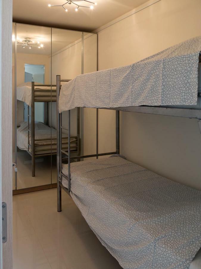 Apartament Front Port Line Sleeps 6 Marbella Zewnętrze zdjęcie